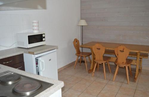 Les Angles Apartment | Appartement T3 au pied des pistes avec balcon et parking couvert - 2 chambres, 6 couchages - FR-1-593-56