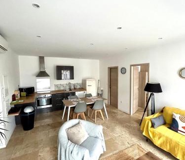 La Seyne-sur-Mer Apartment | Appartement T3 dans maison neuve 7 couchages