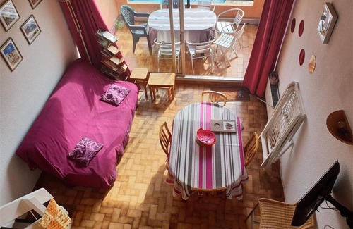 Argeles Plage Apartment | Appartement T3 Mezzanine - 6 Couchages - Piscine - Parking Privé - Proche Plage - FR-1-388-68