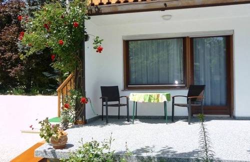 Bodensdorf Apartment | Appartement4 für 4 Personen mit Küche, Bad, Balkon - Haus Lindenweg