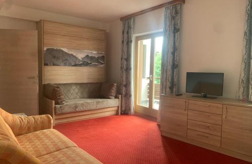 Kitzbuehel Apartment | Appartements Robert - Hotel Bechlwirt