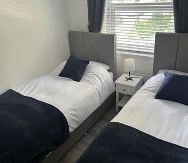 Oldham Apartment | Appartment in Oldham