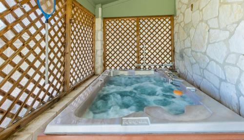 Fredericksburg House | Appian Way Celtic Cottage