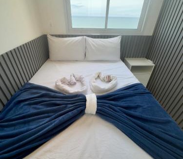Caminho das Arvores Apartment | Apt quarto e sala - melhor localização de Salvador