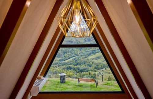 Jibert Cabin | Apuseni Peak Paradise