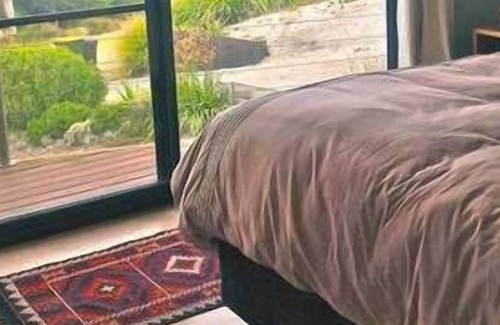 Moggs Creek House | Aqua Beach House Great Ocean Road. Spectacular views. Pet friendly.