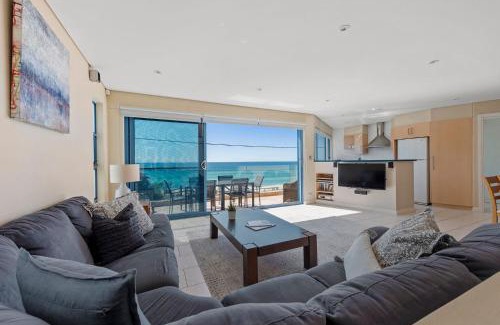 Mollymook Beach Apartment | Aqua Shores Apartment