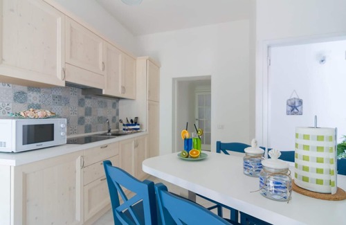 Marina Grande Apartment | Aquamarine Relaxing Capri Suites Suite Azzurra