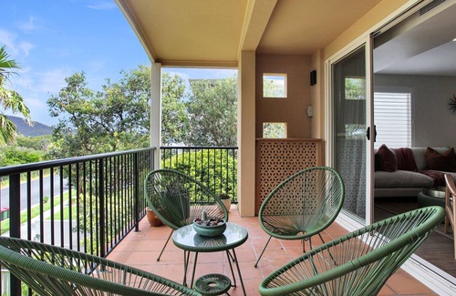 Hawks Nest Apartment | Aquarius Apartment 9