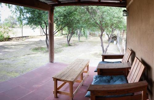 Catamarca House | Cabañas Mi Cata Hermosa - estilo moderno-rústico en Catamarca Capital