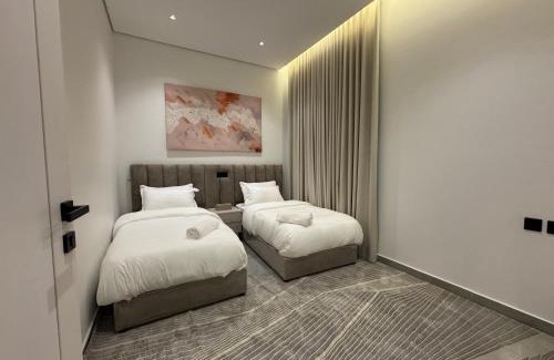 Riyadh Apartment | Arabian Nights - Lux 3BR Apt - Al-Arid, Riyadh