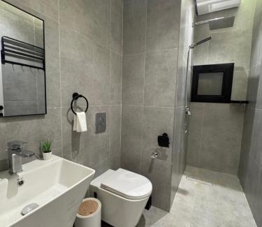 Riyadh Apartment | Arabian Nights - Lux 3BR Apt - Al-Arid, Riyadh