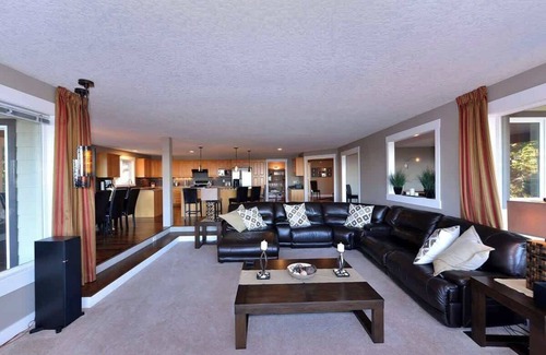 Metchosin House | Arbutus Hill Summary: