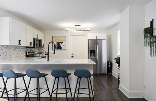 Northeast Minneapolis House | Arcade Game Room/5min to Downtown/Putting Green/Wet Bar