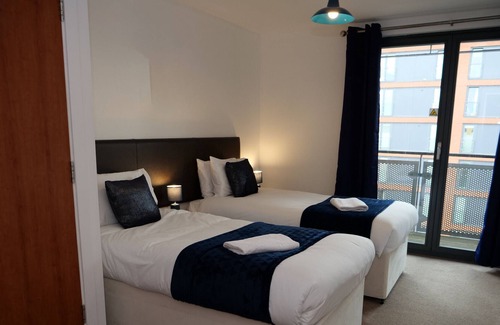 Theatreland Birmingham Apartment | ★ Arcadian Centre - Deluxe 2 Bed - Balcony