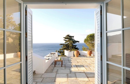 Ios Villa | Architect designed Villa overlooking the Aegean