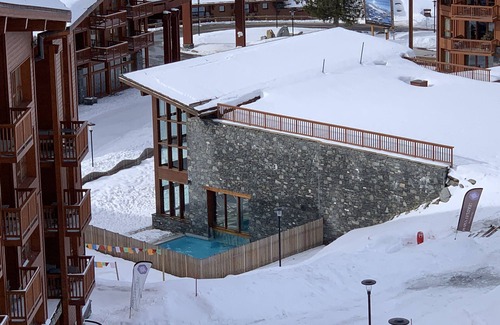 Arc-1800 Apartment | Arcs 1800 ski in ski out luxury apartment with pool/spa and Mont Blanc view