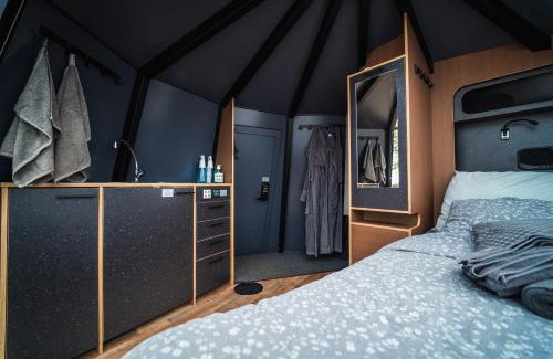 Tiilikkajarvi National Park Other | Arctic Lake Experience Oulujärvi Igloos