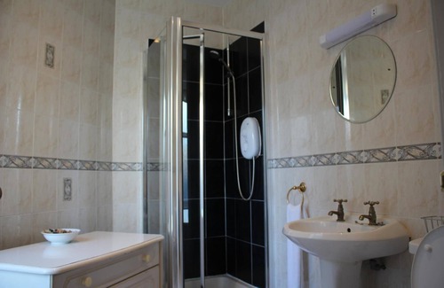 Dalry Hotel | Ardmillan Hotel