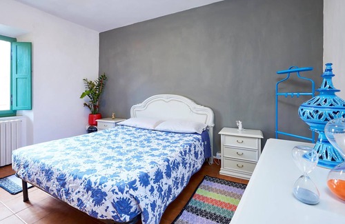 Sarteano Apartment | Are you looking for something special in the center of Italy? Here you will find it. Enjoy this orig