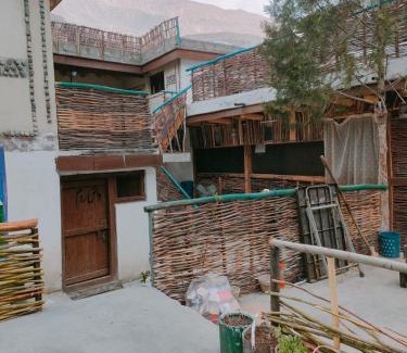 Azad Kashmir Hotel | Areshman Organic Guest House & Hotel