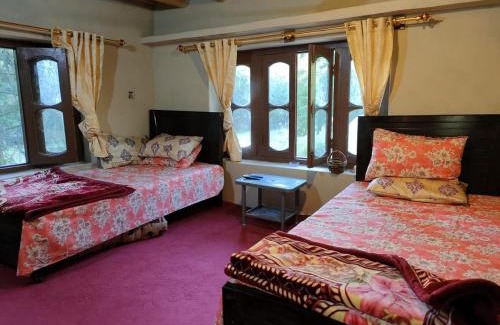 Azad Kashmir Hotel | Areshman Organic Guest House & Hotel