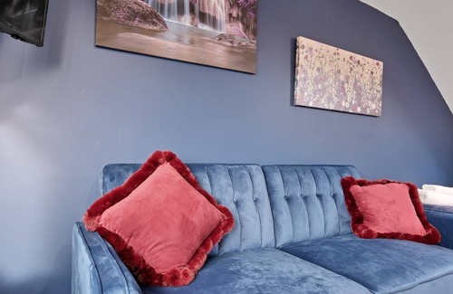 Norwood Green Apartment | Argyll Rooms 5 Self-Contained Studio with En-Suite