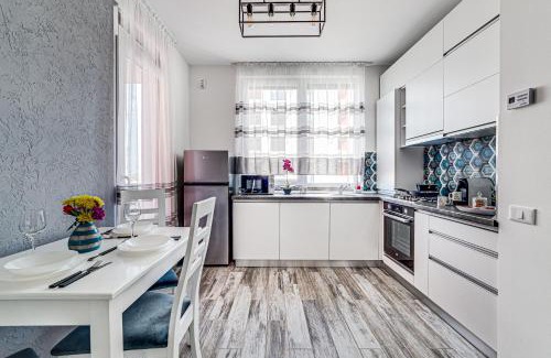 Arad Apartment | ARI AQUA Apartment with Balcony