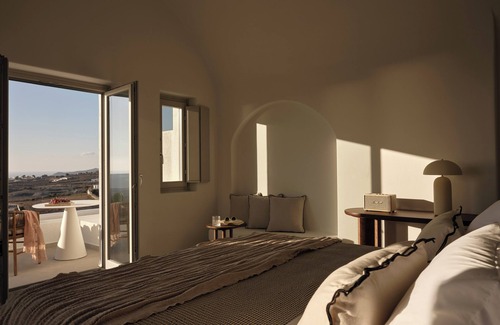 Pyrgos Hotel | Ark