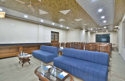 Dalhousie Hotel | Ark Holiday Inn By DLS Hotels