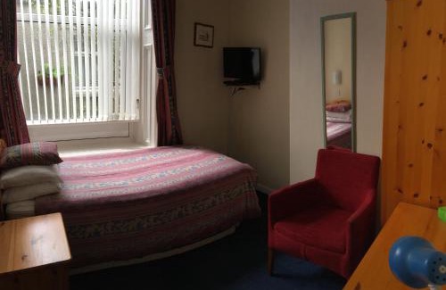 Central Aberdeen House | Arkaig Guest House