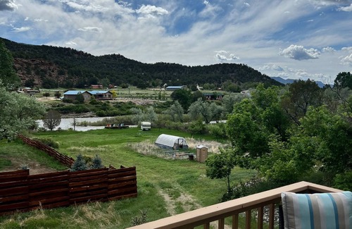 Howard House | Arkansas River House Near Salida
