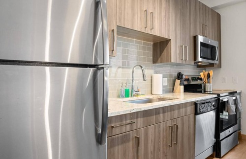 Central Arlington Apartment | Arlington Luxe Studio Apartment