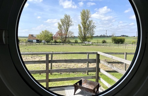 Brightlingsea Cabin | Armadilla 2 at Lee Wick Farm - cozy glamping for 2 adults with optional hot tub