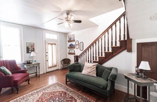 Bolivar House | Armory Quarters A