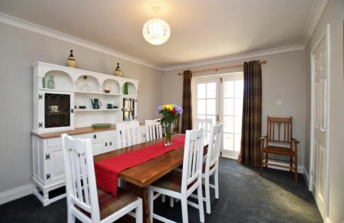 Bamburgh House | Armstrong Cottages No22
