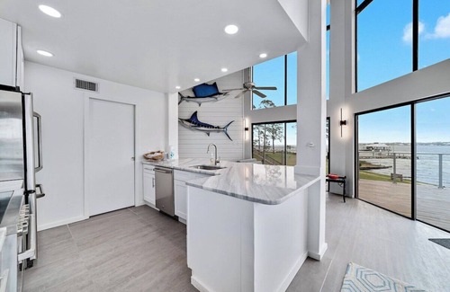 Josephine House | Arnica Bay Bliss - Bring your boat! Close to Pirates Cove!