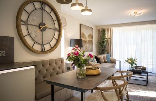 Isle of Arran House | Arran Shores Luxury Shorefront Garden Terrace Apartment 6