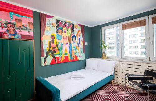 Ochota Apartment | Art&Colorful Apartment by BookingHost