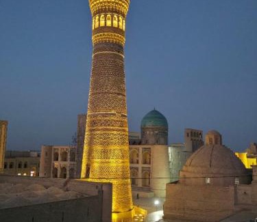Bukhara Hotel | Art Suzani