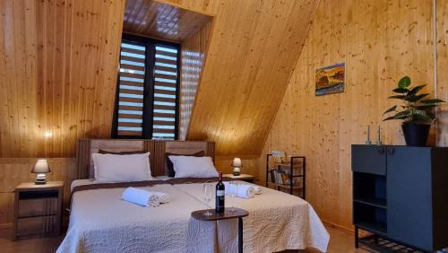 Imereti Ski Chalet | Artanisi an island in Artana