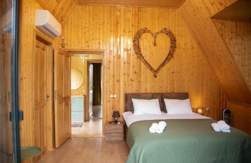 Imereti Ski Chalet | Artanisi an island in Artana