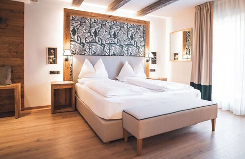 Valle San Silvestro Hotel | Arthotel Gratschwirt