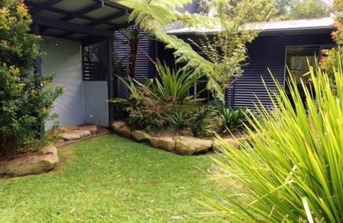 Worrowing Heights House | Arthouse Accommodation