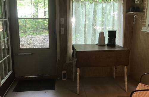 Fennville Cabin | Artist cabin overlooks the pond. A peaceful setting.