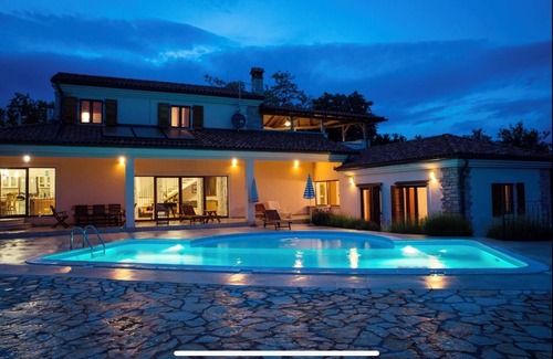 Gradisce Villa | Arton Villa with heated pool in the heart of green Istria