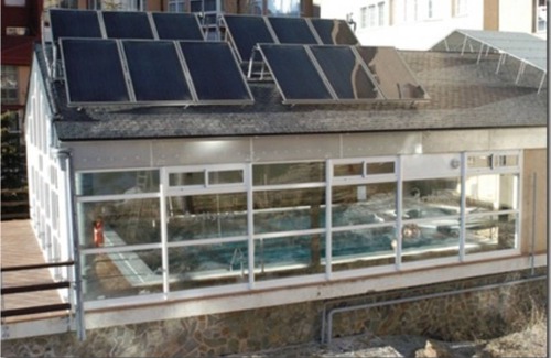 Pradollano Apartment | Arttyco Sierra Nevada building studio with pool, sauna and jacuzzi