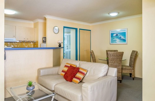 Broadbeach Apartment | Aruba Sands Resort
