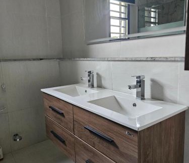 Kwara Hotel | Aryna Apartment