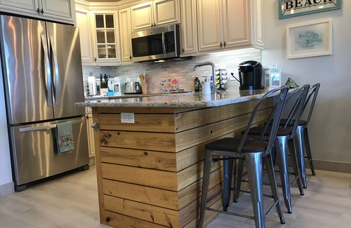 Red Hook Condo | AS SEEN OH HGTV/FULLY RENOVATED BEACHFRONT DUPLEX VILLA. Located in building B.